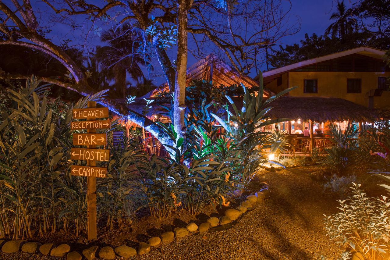 Playa 506 Beachfront Hostel Puerto Viejo de Talamanca Екстер'єр фото