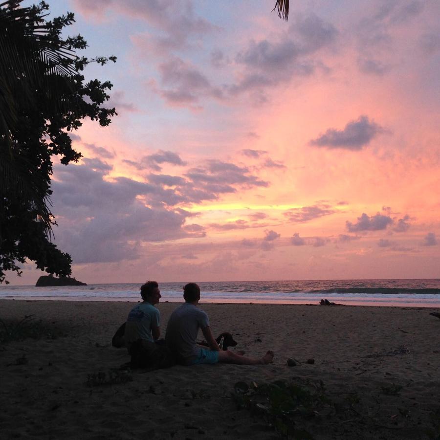 Playa 506 Beachfront Hostel Puerto Viejo de Talamanca Екстер'єр фото